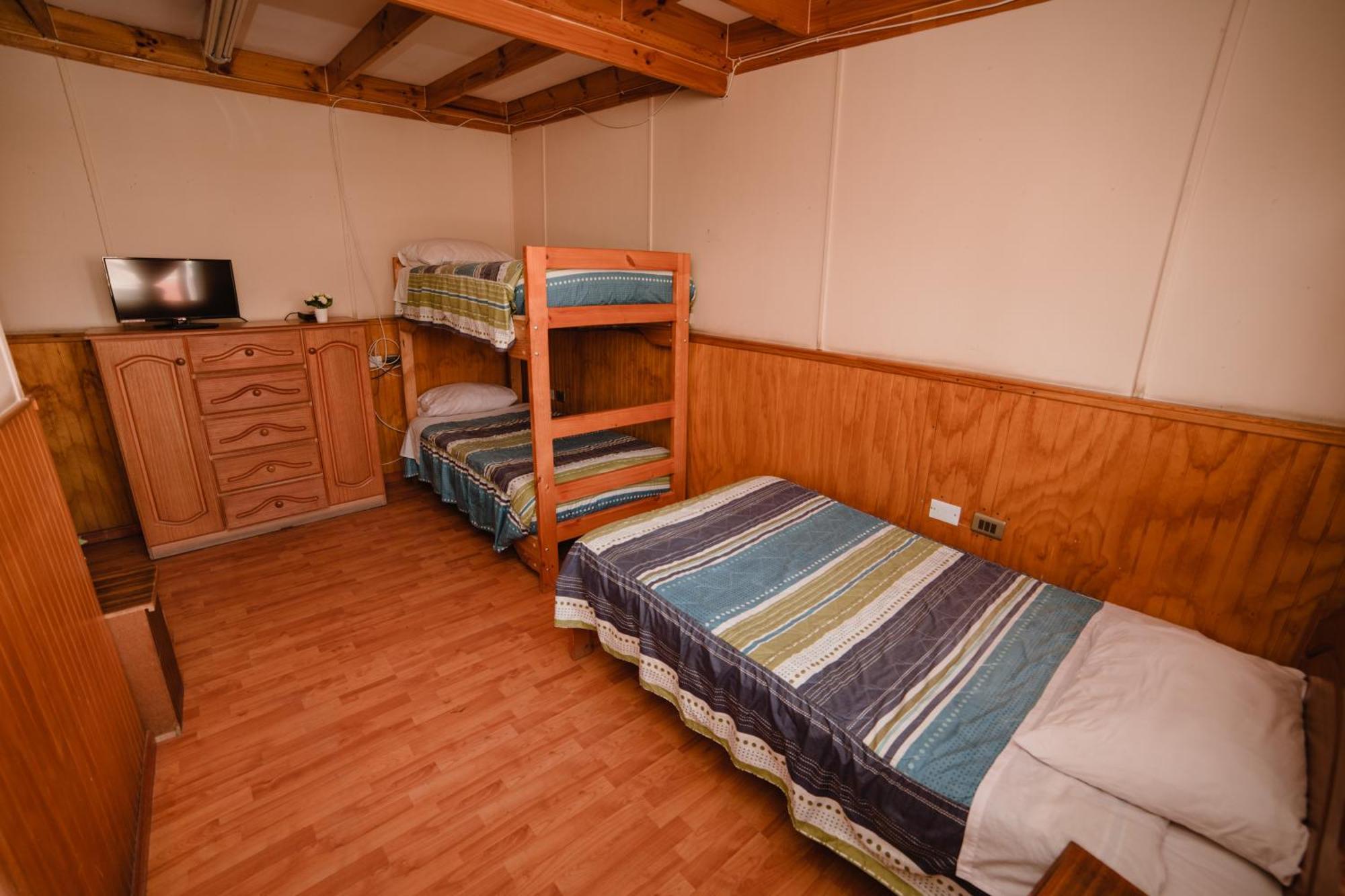 Hotel Hostal Tierra Amarilla *